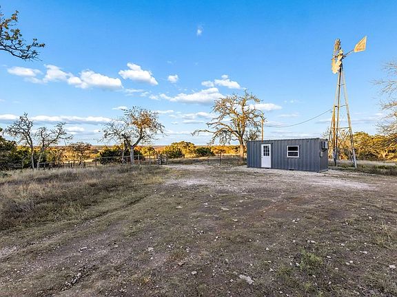 2nd image of 1106 S Perry Ranch Rd