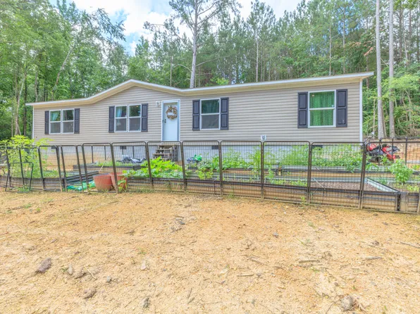 200 Wallaceville Cemetery Rd, Chickamauga, GA 30707