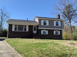 2201 Waynick St, High Point, NC 27265