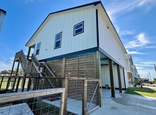 2110 Young St, Rockport, TX 78382