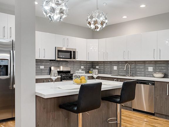 5th image of 1300 Jefferson St #6