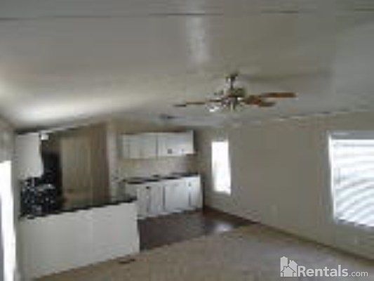 5th image of 111 Kelly Ln