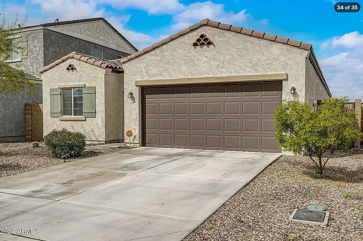 4 bed, 2034 sqft, $2,800 — Photo 2