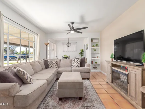 5702 W ORANGEWOOD Avenue, Glendale, AZ 85301