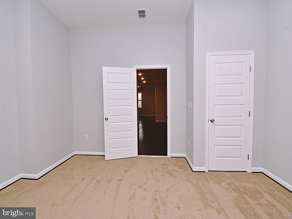 5th image of 141 E North Ave