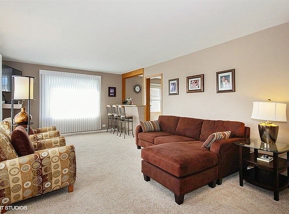 2nd image of 11548 S Nagle Ave