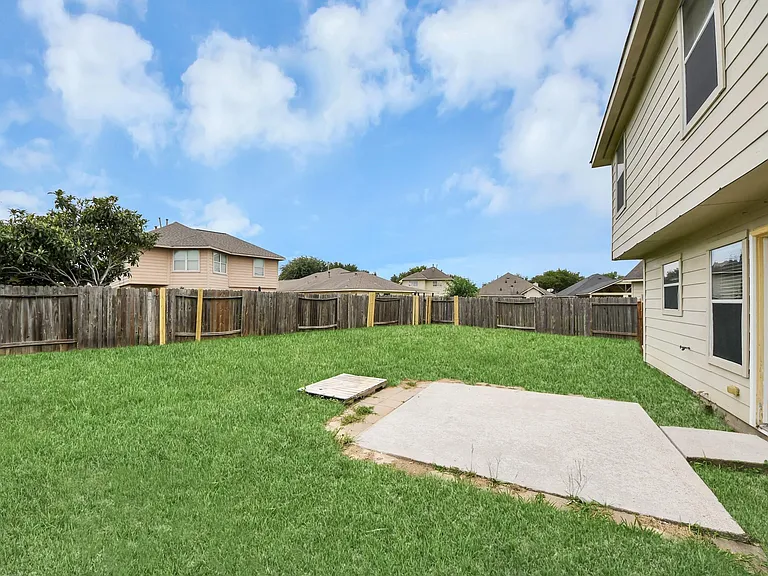 19215 Terra Forest Ct — Photo 45