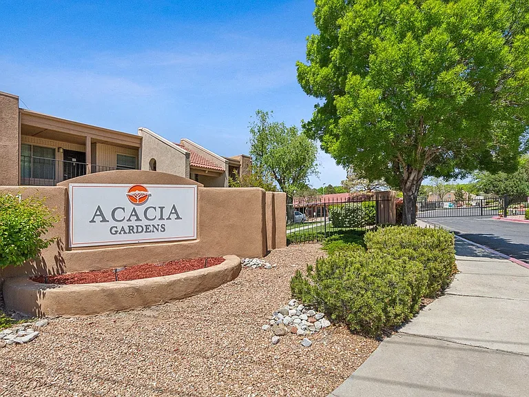 Acacia Gardens — Photo 31