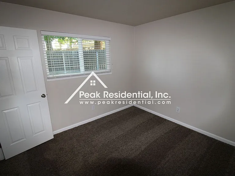 7409 Cushman Ct — Photo 6