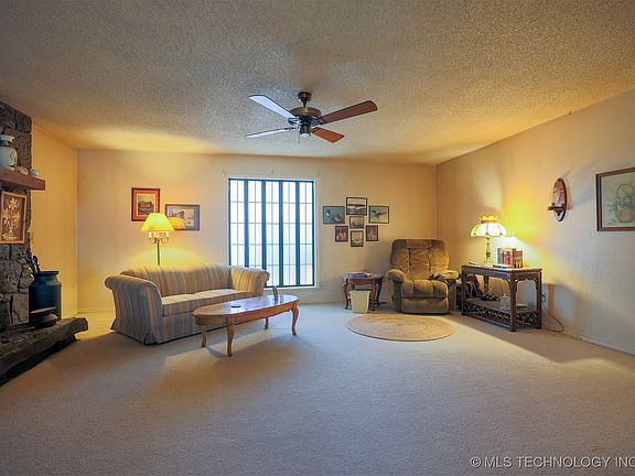 5th image of 244 Hinton Blvd
