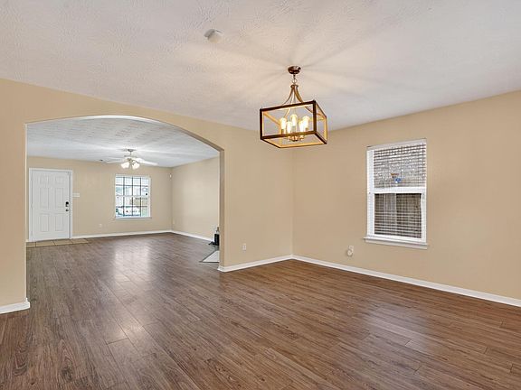 4th image of 23635 Jasmine Terrace Dr