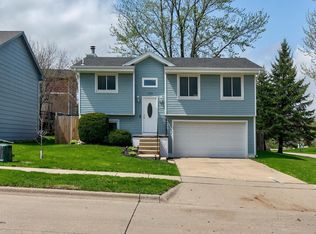 3200 SE 22nd Ct, Des Moines, IA 50320