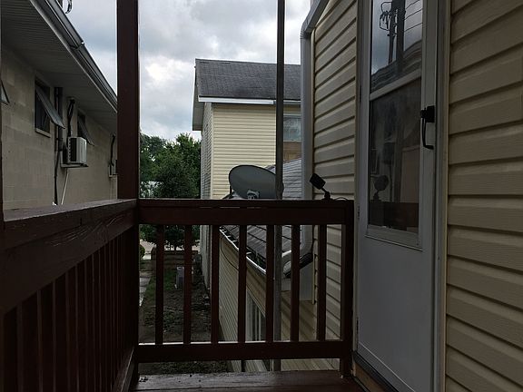 Entry landing