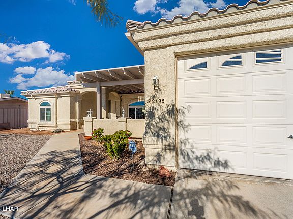 3rd image of 2195 Palo Verde Blvd N