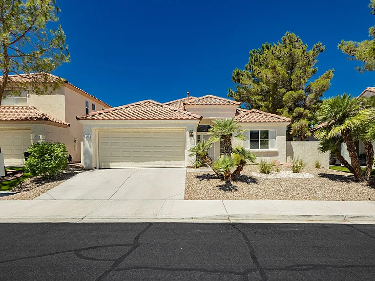 1329 Chaparral Summit Dr — Photo 1