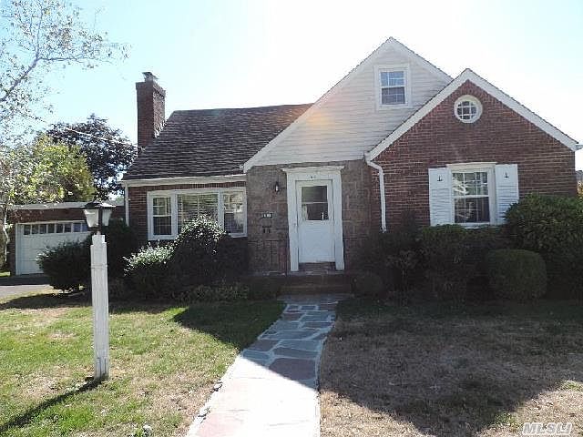 1st image of 44 Poplar St