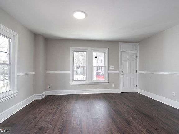 3rd image of 222 N 3rd St