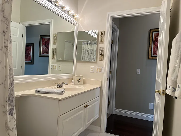 628 NW Venetto Ct — Photo 19