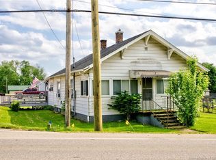 908 W Mulberry St, Salem, IN 47167