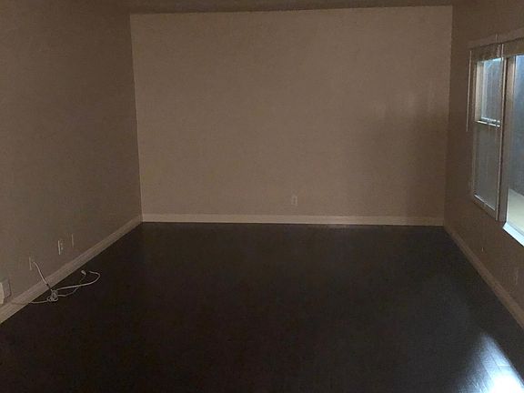 4th image of 2826 E 4th St APT 5