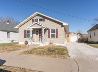 1121 High St, Moberly, MO 65270