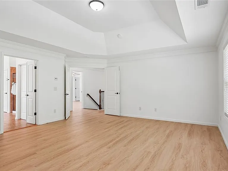 5811 Kendrix Ridge Dr — Photo 37