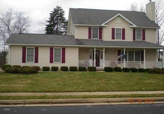 1st image of 244 Bentley Ave