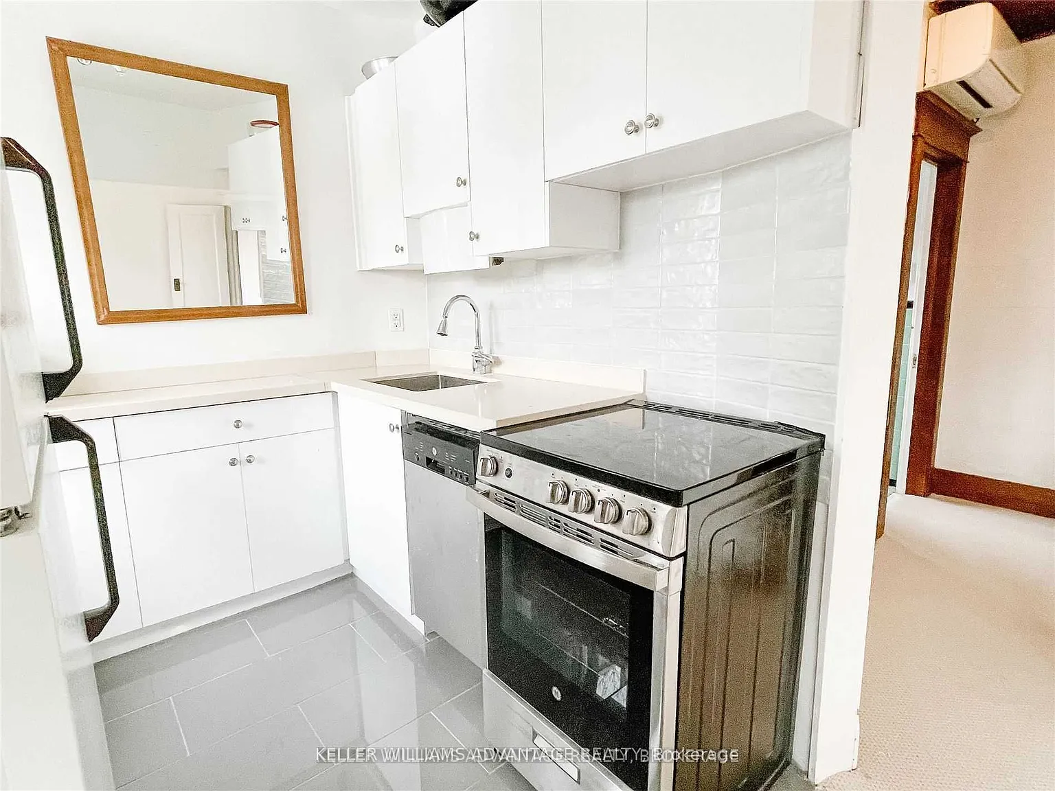 2 bed, $2,600 — Photo 2