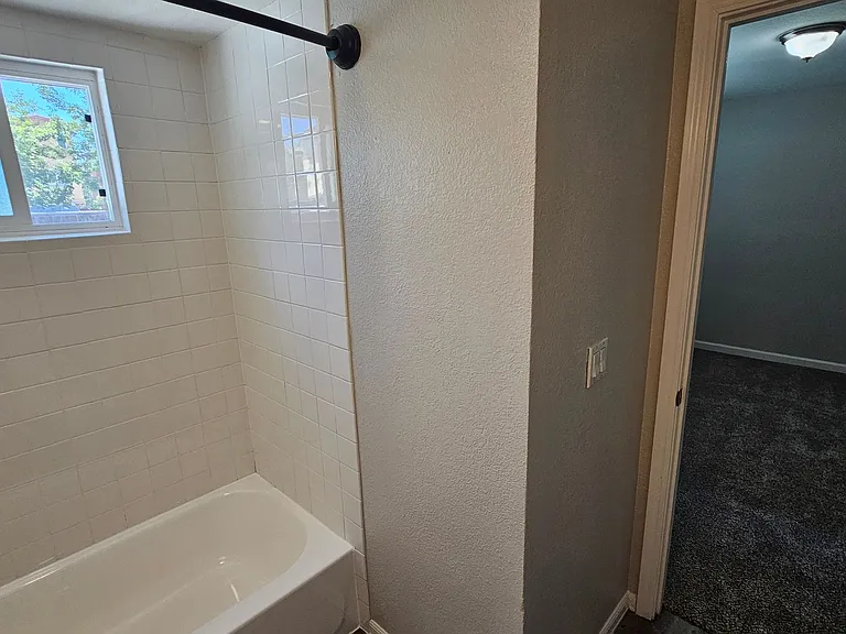 370 N Fair Oaks Ave — Photo 20