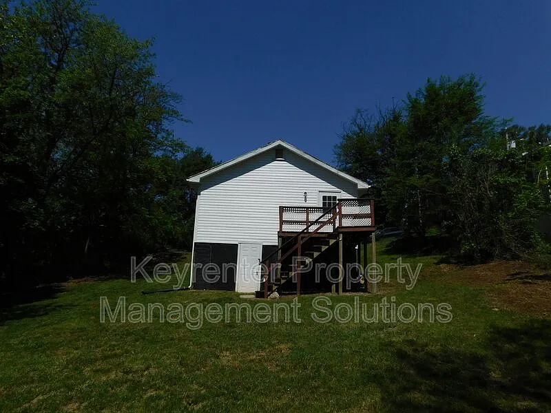 Building Photo - 202 Wilson Ave