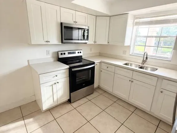 1017 NW 30th Ct APT 5, Wilton Manors, FL 33311