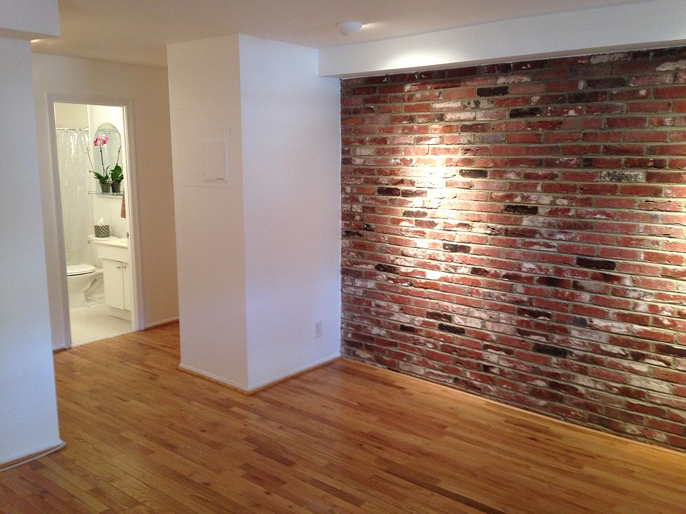 Living/Dining Area