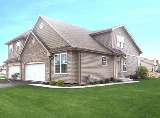 1111 W Kingsley Dr, Romeoville, IL 60446