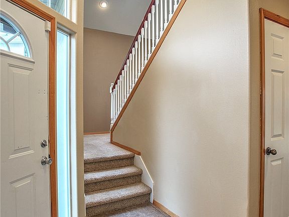 3rd image of 9407 188th St E