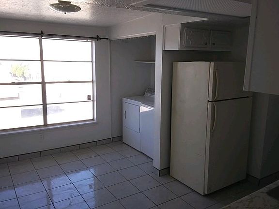4th image of 1218 S Triviz Dr APT C