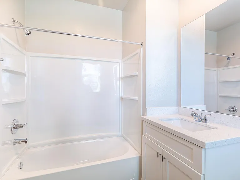 135 Park Place Cir #B — Photo 14