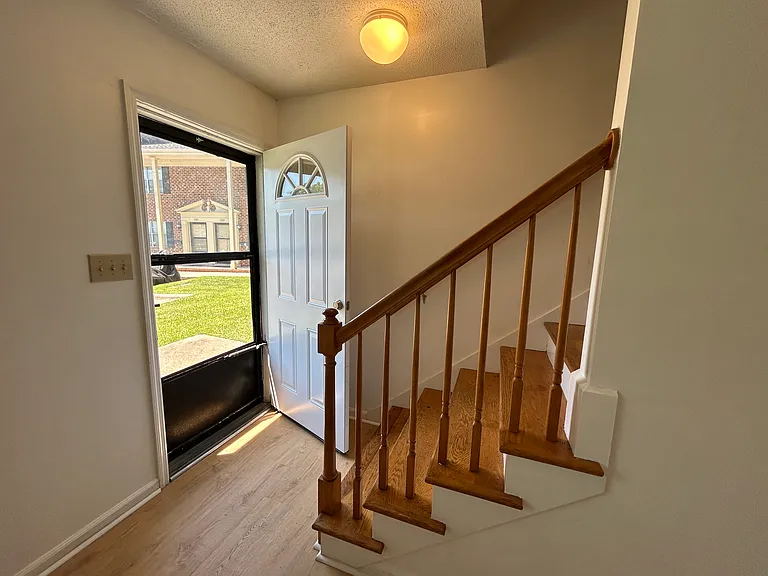 1002 Willow Dr #106 — Photo 11