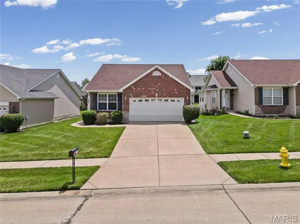 226 Stone Run Blvd, Wentzville, MO 63385