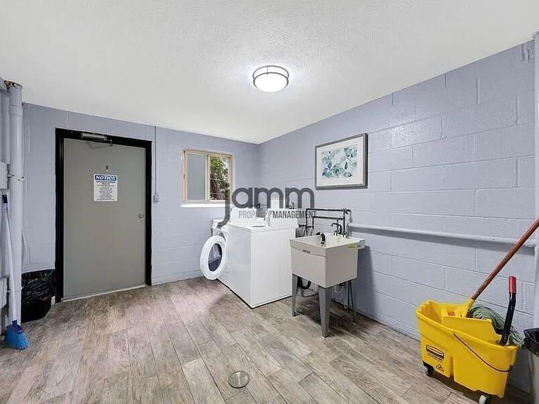 24325 Detroit Rd #A-103 — Photo 17