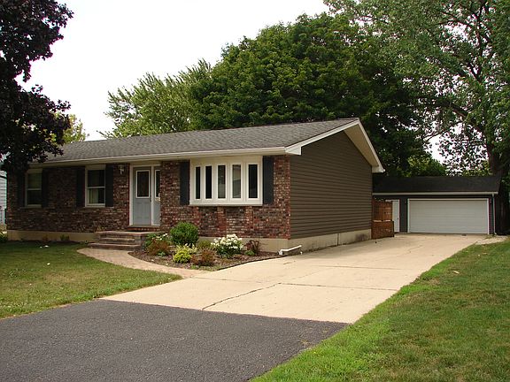 2nd image of 514 Garnett Ave
