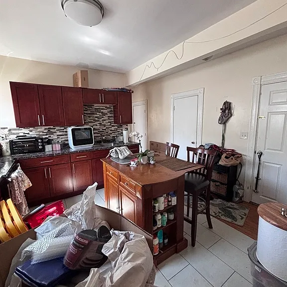 84 Mount Vernon St #1 — Photo 3
