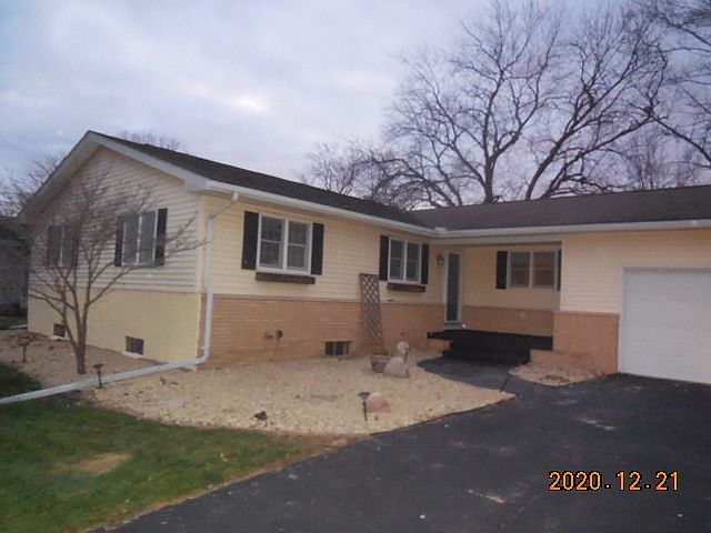 1st image of 230 N Lovejoy St