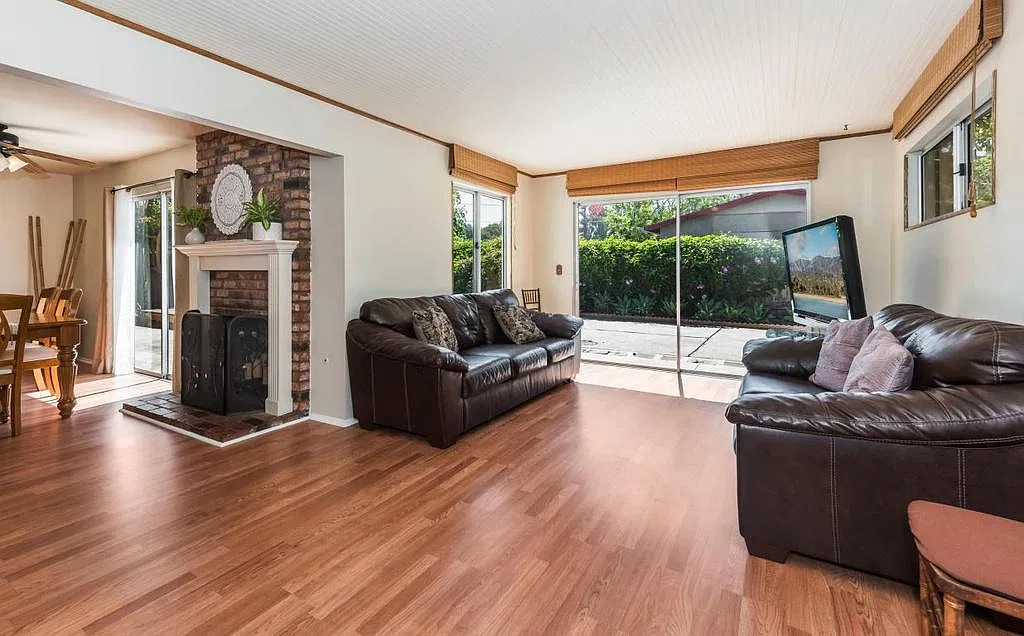 4 bed, 1560 sqft, $5,800 — Photo 1