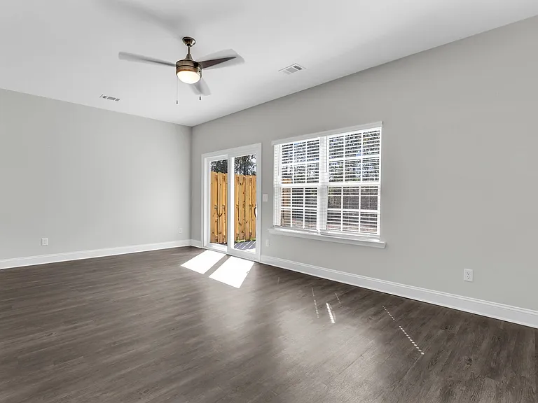 474 Sandbar Ln — Photo 9