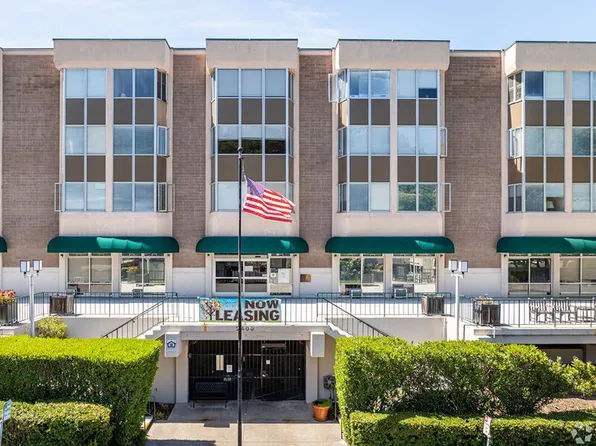 2400 Carlmont Dr, Belmont, CA 94002