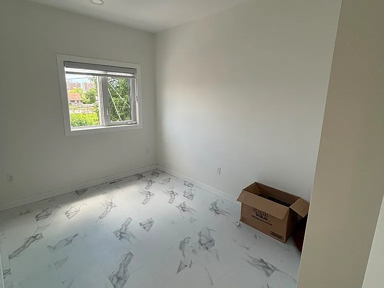 1046 Dumas Ave — Photo 24