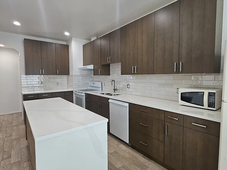 4453 Tolt Ave #B — Photo 9