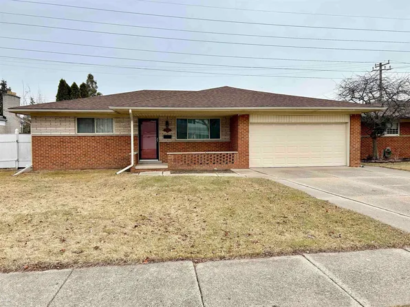 27844 Sutherland Dr, Warren, MI 48088