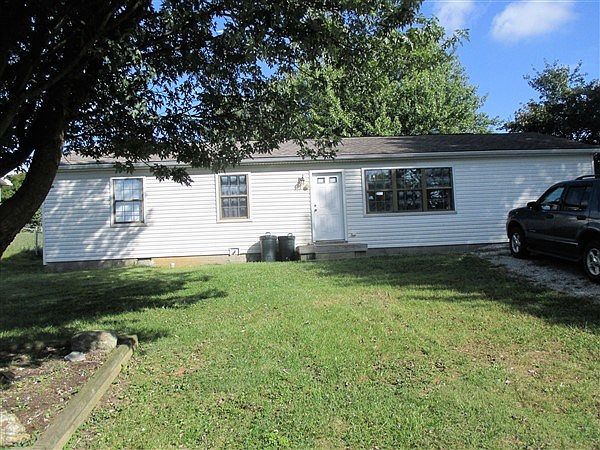 1st image of 518 E Pilgrim Way