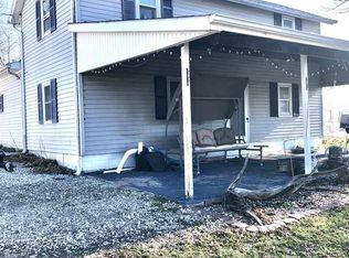 137 N Hoskins St, Plainville, IL 62365